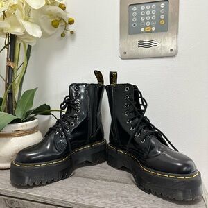 Girls Martens Size 4 Color Black